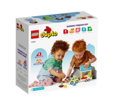 LEGO DUPLO Town family house on wheels