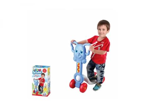 Denis Moj prvi romobil na 4 točka, plavi slonić