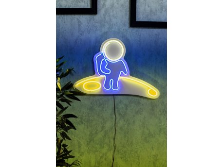 WALLXPERT Dekorativna plastična LED rasveta Astronaut Moon Jump Multicolor