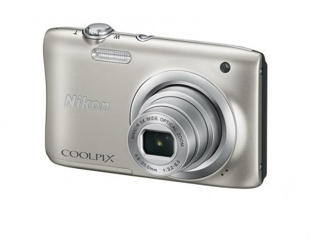 NIKON Coolpix A100 srebrni digitalni fotoaparat