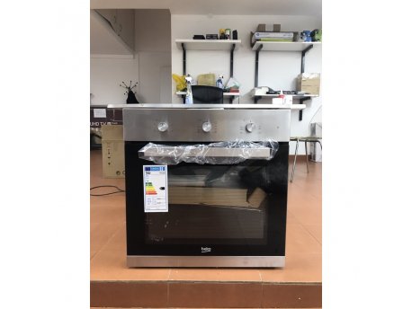 BEKO BIC 22100 X ugradna rerna OUTLET