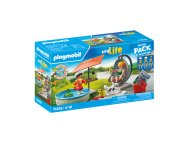 PLAYMOBIL My life Bazen u dvorištu