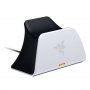 RAZER Postolje za brzo punjenje za PlayStation5 kontrolere – Bela boja (RC21-01900100-R3M1) - slika 2