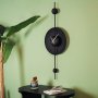 WALLXPERT Dekorativni metalni zidni sat APS138LSS - slika 1
