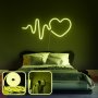 OPVIQ Zidna LED dekoracija Heart Medium Yellow - slika 1