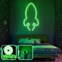 OPVIQ Zidna LED dekoracija Rocket Medium Green - slika 1