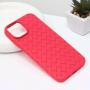 TERACELL Maska Weave za iPhone 14 6.1 Crvena - slika 1