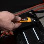 KLEIN TOOLSi Beskontaktni tester napona, dvostruki opseg, sa lampom, IP57 - slika 5